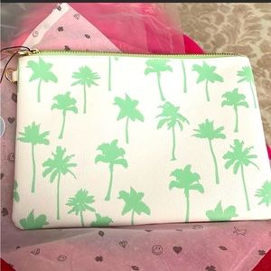 Stoney Clover flat pouch